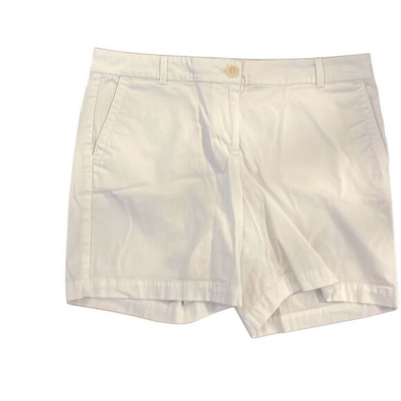 Talbots the weekend short size 10, petite white. - Picture 1 of 3